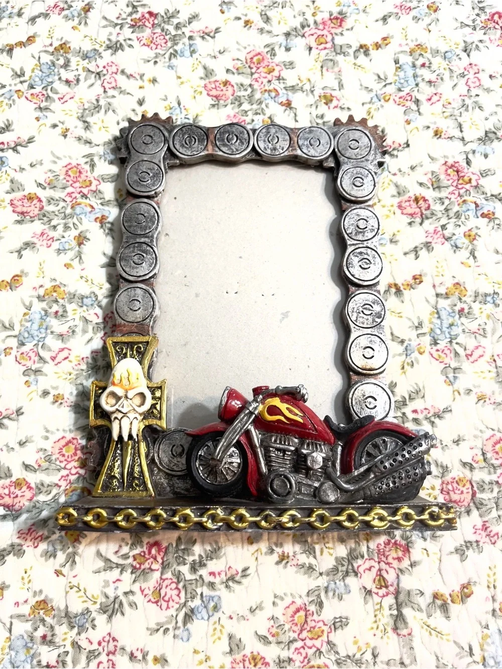 Motorcycle Picture Frame with cross and skull.      4”x6”
